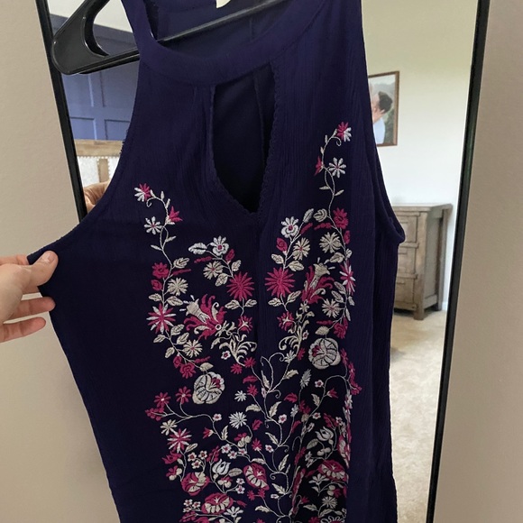 Floral Embroidered Dress - Picture 3 of 5